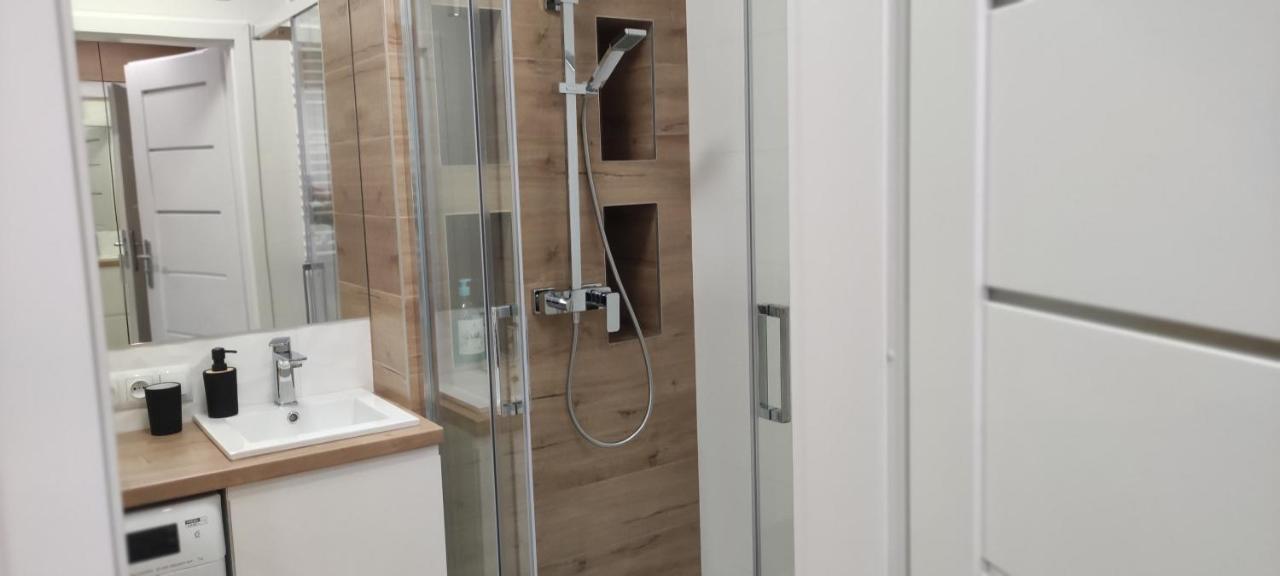 Apartament Przy Fabrycznym Лодзь Екстер'єр фото